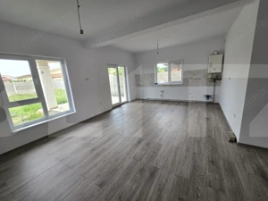 Casa tip duplex Mosnita Noua asfalt - imagine 8