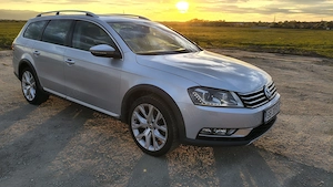 Volkswagen Passat Alltrack 2.0 TDI BMT 4Motion - imagine 6