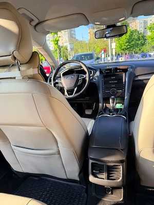 Ford Mondeo 2.0 TDCI PowerShift Titanium - imagine 9
