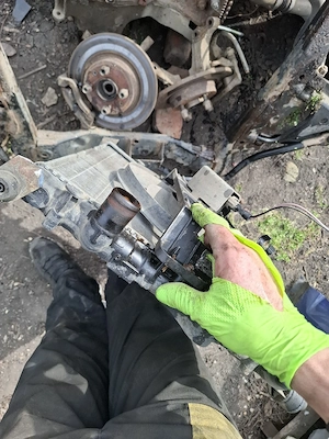 vand radiator apa +termocupla dacia logan motor 1.4 benzina an 2005