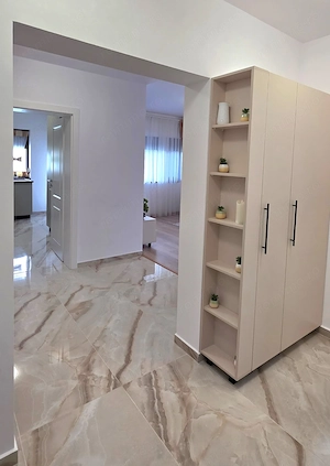 Apartament Superb 1 Camera Decomandat Etaj 1  Centrala Proprie  Terasa  11 MP Zona Chisoda  - imagine 4