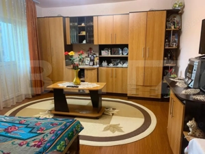 Apartament 2 camere, decomandat, ETAJ 2 INDEPENDENTEI - imagine 3