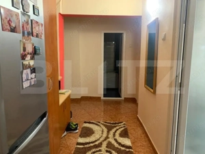 Apartament 2 camere, decomandat, ETAJ 2 INDEPENDENTEI - imagine 4