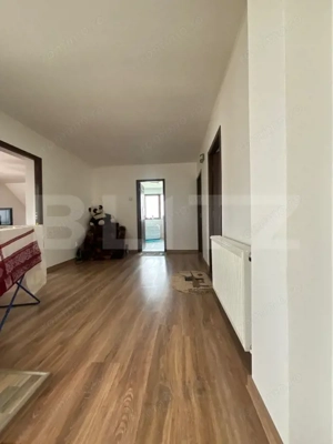 Casă de vânzare, 5 camere, 300 mp + curte de 1000 mp, Bistrita - imagine 12