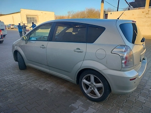Toyota Corolla Verso - imagine 6