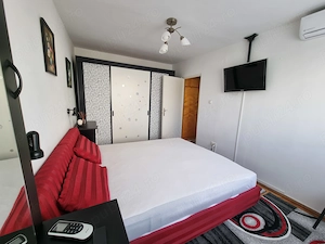 Proprietar inchiriez apartament 3 Camere Spațios   Zona Girocului (Lidia Martirilor) - imagine 9