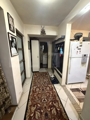 Apartament 2 camere, etaj intermediar, zona Catedrala - imagine 4