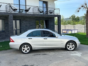 Mercedes C-Class W203 - imagine 4
