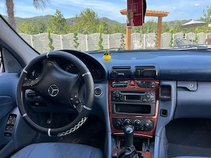 Mercedes C-Class W203 - imagine 5
