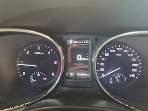 Hyundai Santa Fe 4X4 - imagine 3