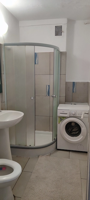 Închiriez ap.2 camere ultracentral,proprietar - imagine 2