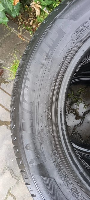 vand caucicuri vara 185/65 R 15