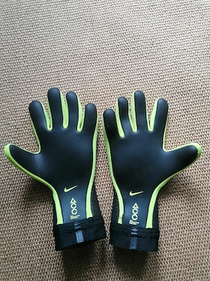 Mănuși de portar Fotbal Goalkeeper Nike Mercurial Touch Elite Black Volt mărimea 9 originale ACC 