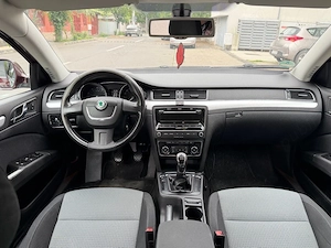 Skoda Superb Combi 1.4 TSI 125 CP 2010 EURO 5 Benzină   Limuzină de familie, confort și spațiu premi - imagine 5