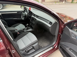 Skoda Superb Combi 1.4 TSI 125 CP 2010 EURO 5 Benzină   Limuzină de familie, confort și spațiu premi - imagine 6