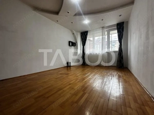 Apartament de vanzare 2 camere decomandate Mihai Viteazu etaj 1