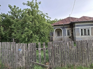 casa de vânzare 