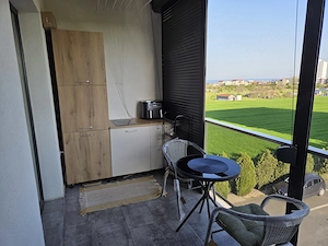 De vanzare apartament 2 camere cu vedere laterala la mare