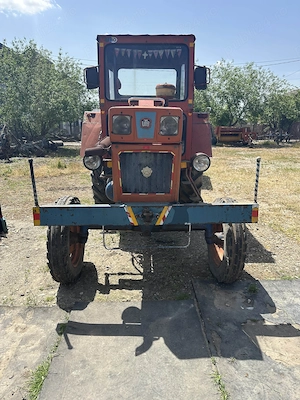 Tractor utb 650 in stare perfecta de functionare.