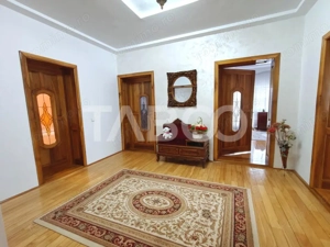Casa mobilata si utilata - 5 camere spatioase 2 bai de inchiriat Sibiu - imagine 16