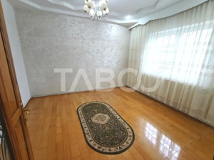 Casa mobilata si utilata - 5 camere spatioase 2 bai de inchiriat Sibiu - imagine 5