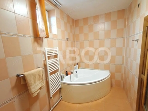 Casa mobilata si utilata - 5 camere spatioase 2 bai de inchiriat Sibiu - imagine 15