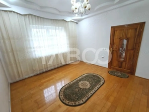 Casa mobilata si utilata - 5 camere spatioase 2 bai de inchiriat Sibiu - imagine 19
