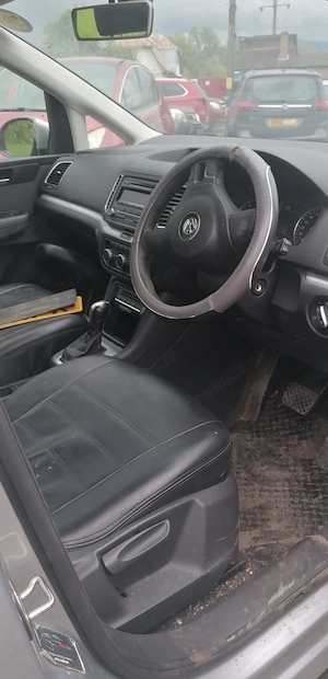 Dezmembrez Volkswagen Sharan 2.0 d 2015 - imagine 6
