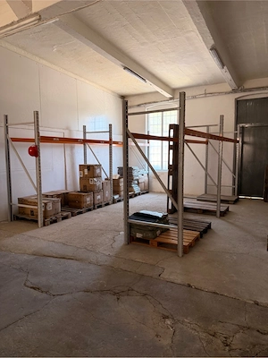 Rafturi metalice pentru paleti, capacitate 2.400kg