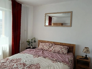 Închiriez apartament Republicii Nord 