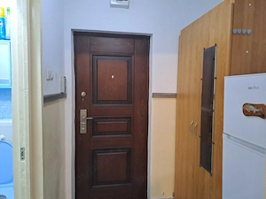 Garsoniera de inchiriat in oras Hunedoara,  zona centrala , mobilata, utilata, 160 euro luna - imagine 8