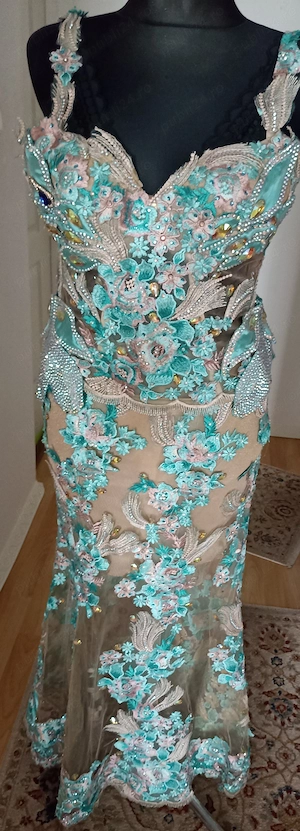 Costum rochie cu corset S, 900 lei 