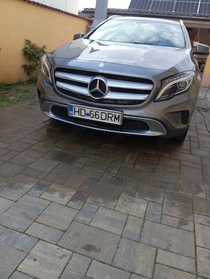 Mercedes  Benz GLA  - imagine 2