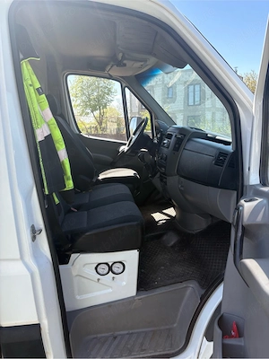 Mercedese 2.2 160cp - imagine 3