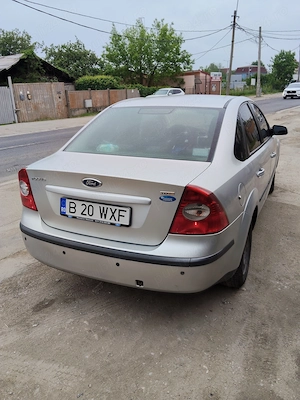 Ford Focus 1.6 tdci - imagine 4