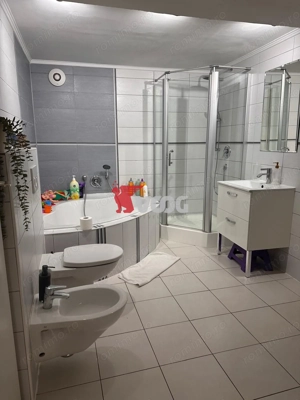 Casa de vanzare in zona Dambovita - imagine 13