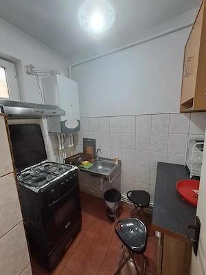 Garsoniera de inchiriat in oras Hunedoara,  zona centrala , mobilata, utilata, 160 euro luna - imagine 5