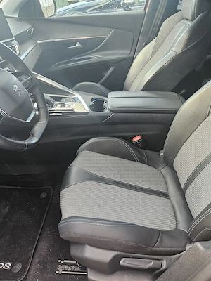 Peugeot 5008 imaculat  - imagine 4