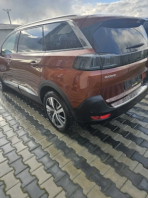 Peugeot 5008 imaculat  - imagine 5