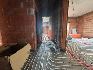 3 camere | 83 mp | Gradina proprie 50 mp | Bloc nou | dressing | 2 bai - imagine 9