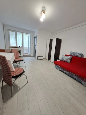 Inchiriez garsoniera in Astra et 1 RENOVATA