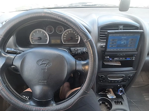 Hyundai Santa Fe - 4x4 permanent, diesel (2.0 CRDi) - imagine 9
