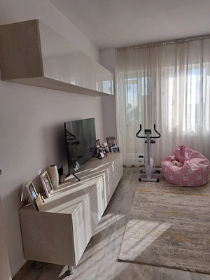Vand apartament cu 3 camere Nazuintei Bragadiru langa Leroy Merlin