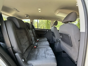2011 Volkswagen Touran Highline  2.0 TDI DSG   7 LOCURI   LED   BIXENON - imagine 8