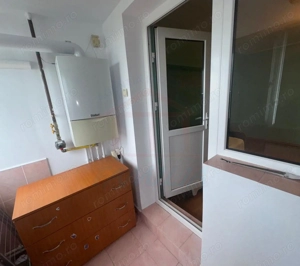 ️ De închiriat 2 camere, Micro 21, 300 € / lună - imagine 9