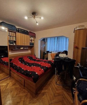 Apartament 3 Camere 2 Băi Etaj 1 Boxă  Centrală Proprie Zona Soarelui  - imagine 2