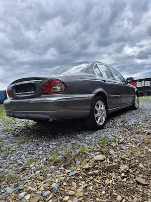 Jaguar X-Type 2.0 Diesel - imagine 4