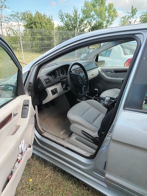 Mercedes b class - imagine 5
