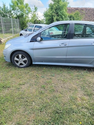 Mercedes b class - imagine 4