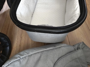 Vând cărucior Muuvo Quick Rocky Grey 